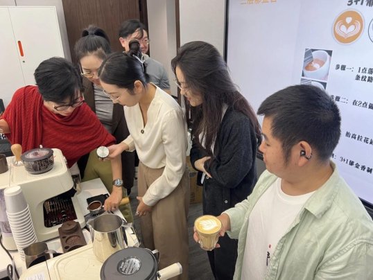 72687ca2a2bbaeec6a08b2a592d4455a